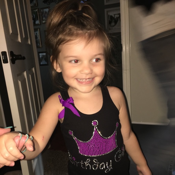 Meet your Posher, Stephanie - Picture 8 of 8